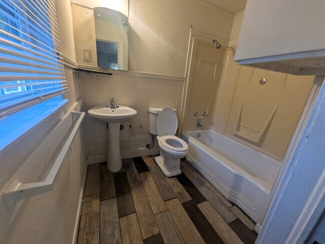 Foto del edificio - 2341 Ashley St