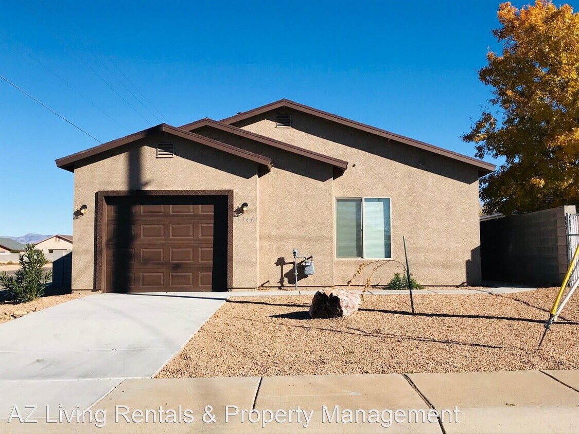2 br, 2 bath House 3346 Clark Street House Rental in Kingman, AZ