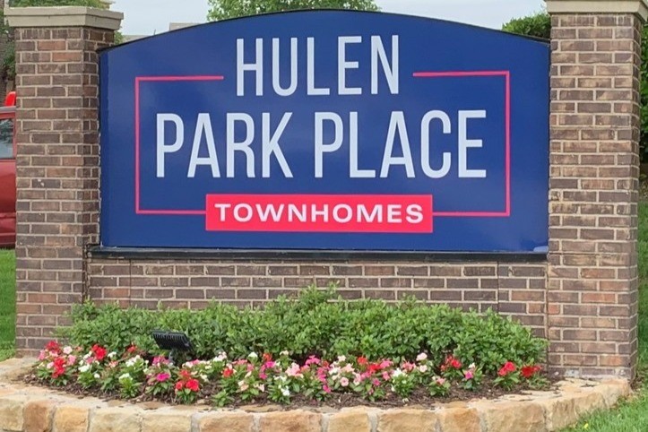 Primary Photo - Hulen Park Place (NEW)