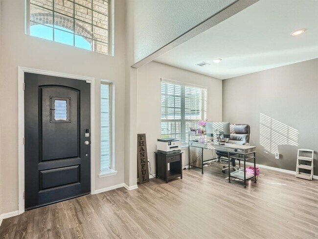 Foto del edificio - 3735 Lion Creek Court