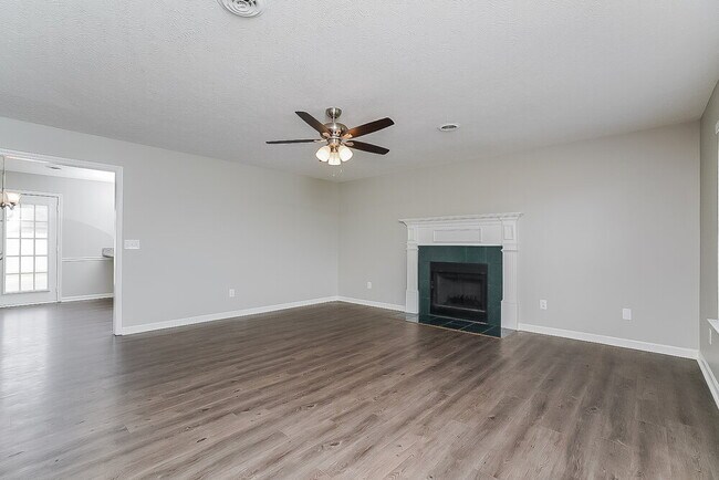 Foto del edificio - 2301 Weber Ct