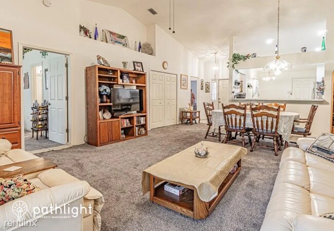 Foto del edificio - 2 br, 2 bath House - 35316 Whispering Pine...