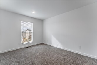 Building Photo - 840 Boardwalk Ave
