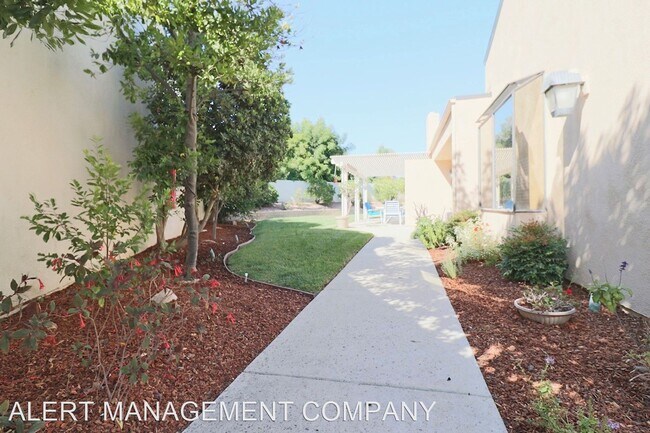 Building Photo - 3 br, 2 bath House - 8079 Crystal Place