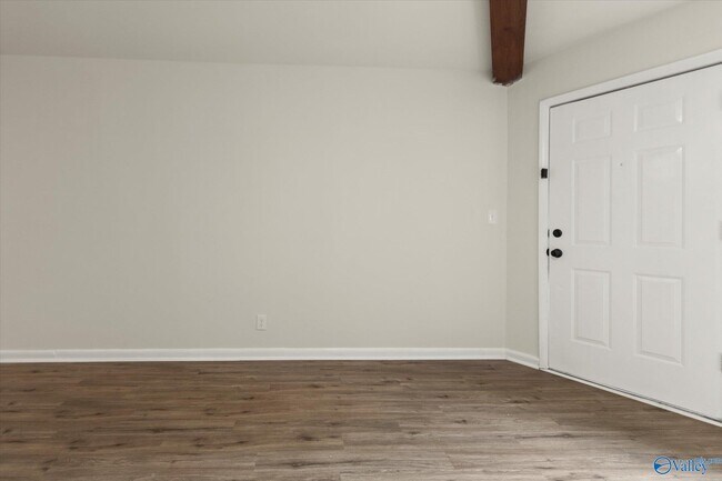 Foto del edificio - 3801 SW Triana Blvd