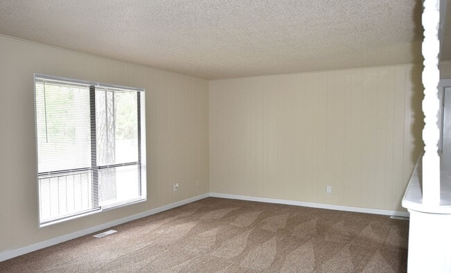 Building Photo - Rental Property