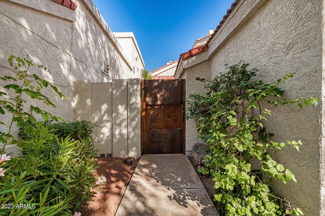 Building Photo - 4225 N 21st St