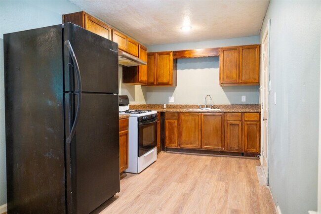 Foto del edificio - 505 Sikes St