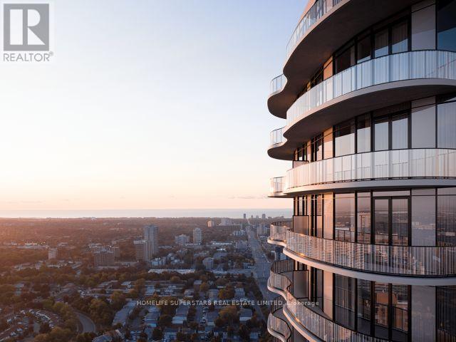 Building Photo - 1 Fairview Rd E