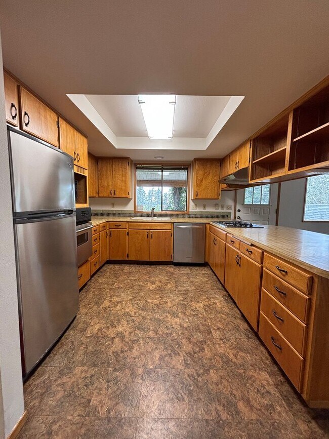 Foto del edificio - 3 bedroom, 2 bath home in Newberg