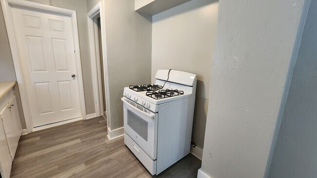 Photo - Nice 4 Bedroom, 2 Bath Home Near OCU & The...