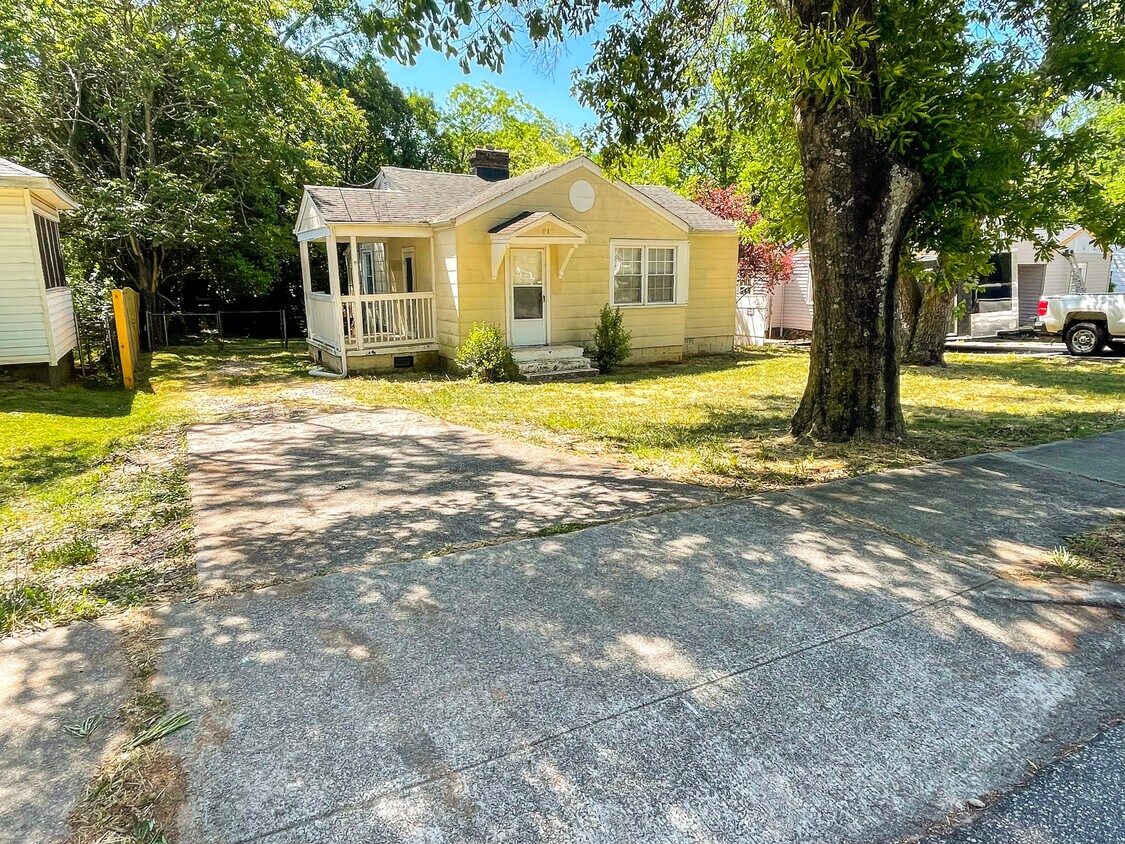 618 Perry Rd, Greenville, SC 29609 House Rental in Greenville, SC