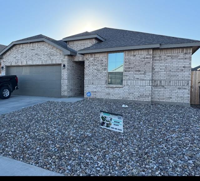 Foto principal - 6007 Oracle Dr