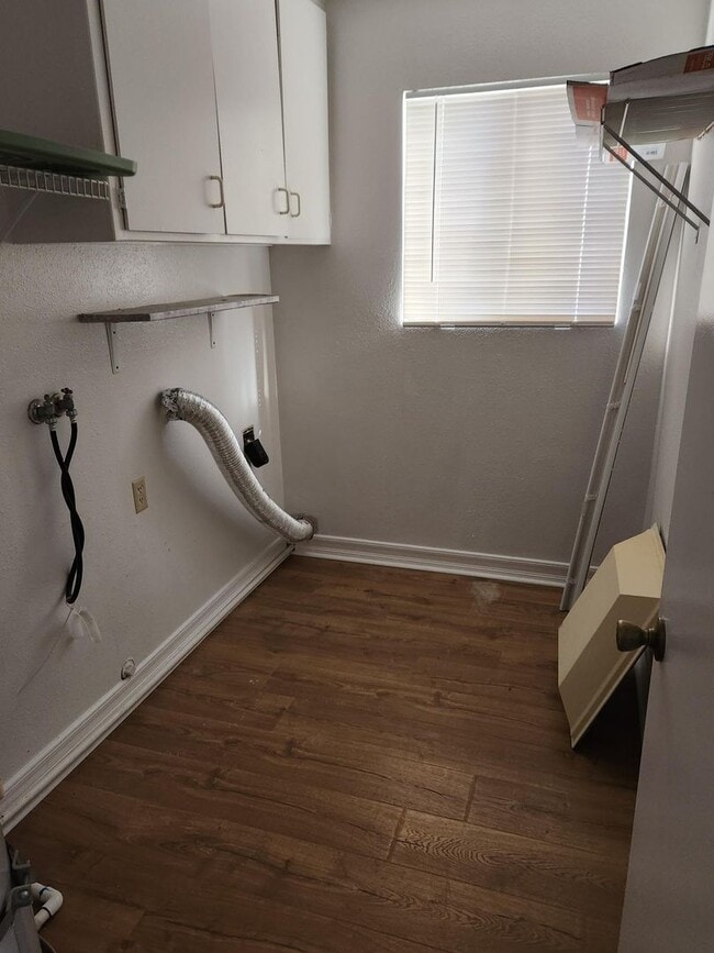 Foto del edificio - 1006 2nd St