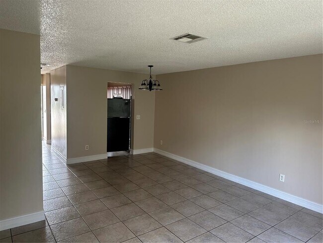 Foto del edificio - 135 Jones Ln