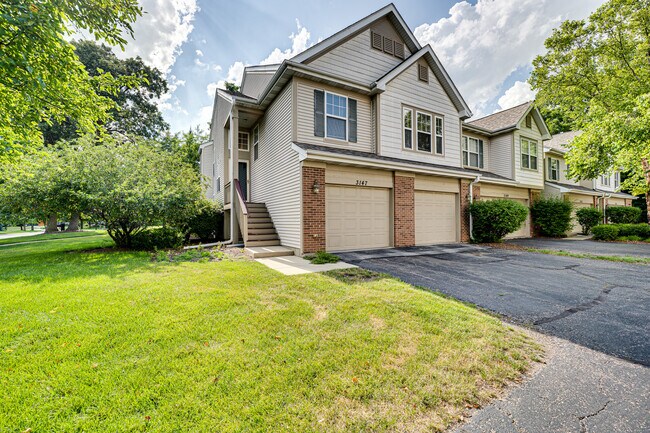 Building Photo - 3147 Saganashkee Ln
