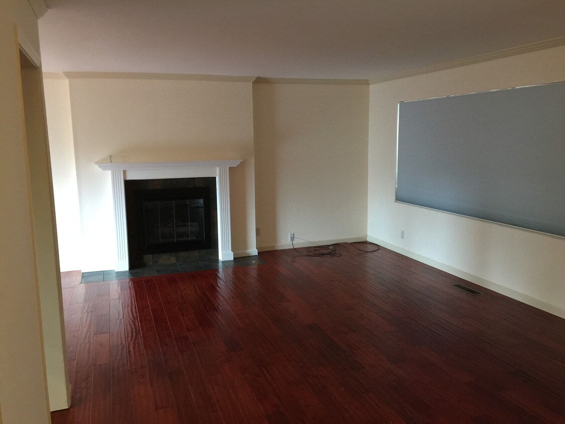 1965 Ascot Dr, Moraga, CA 94556 Condo for Rent in Moraga, CA