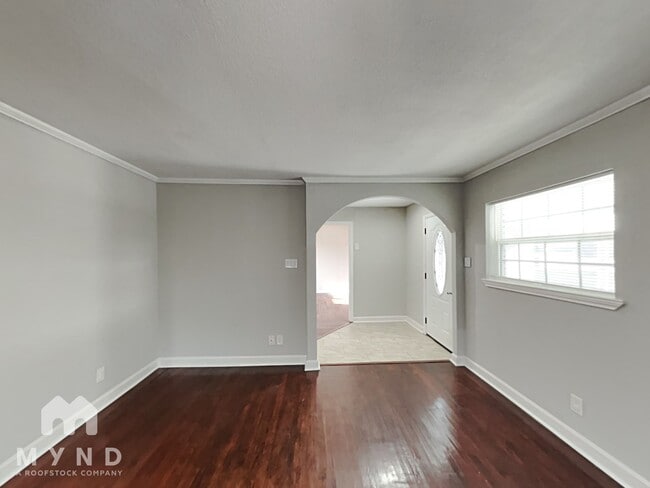 Building Photo - 2141 Province Ln