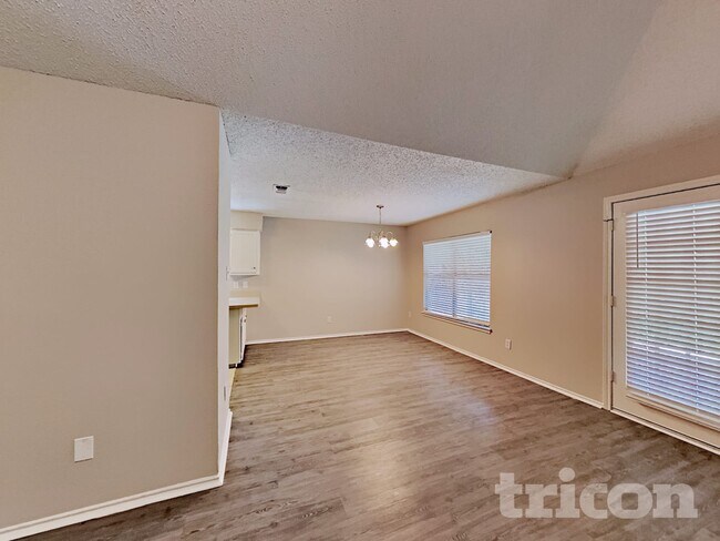 Foto del edificio - 2309 Rolling Creek Run