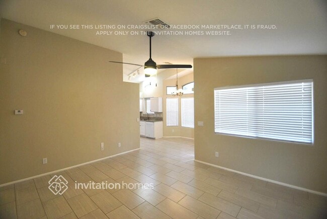 Building Photo - 11442 E Pronghorn Ave