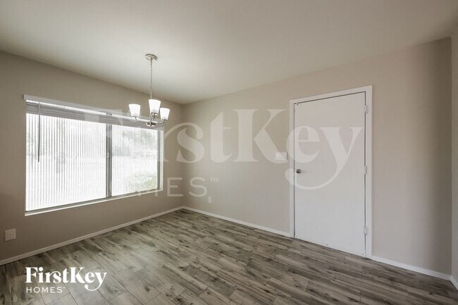 Foto del edificio - 4702 W Paradise Ln