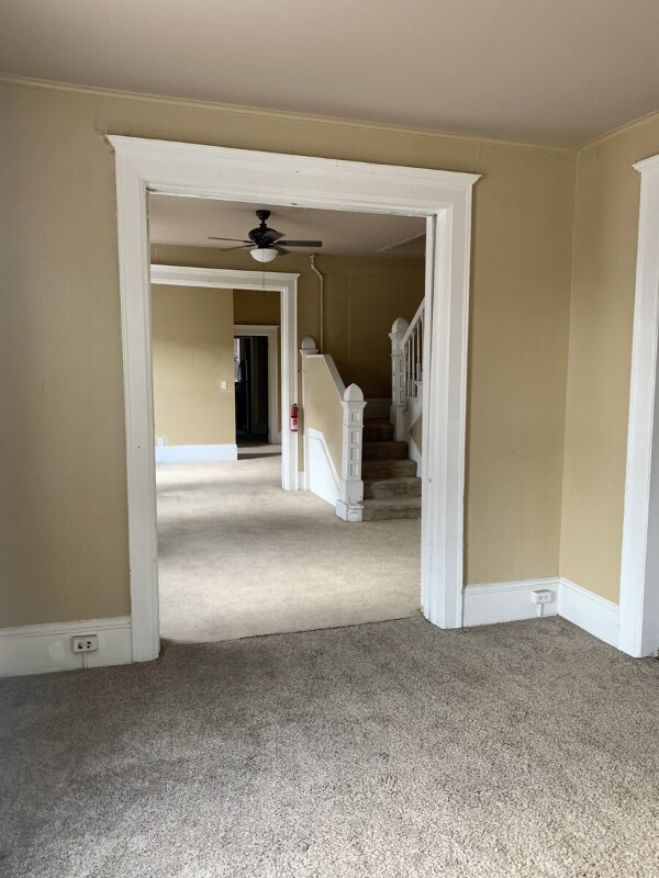 Building Photo - 550 Loras Blvd