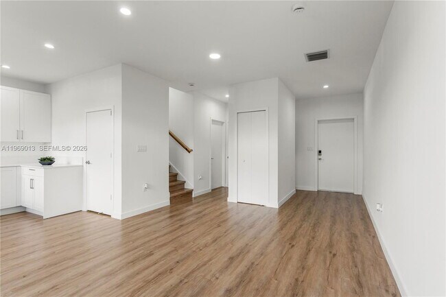 Foto del edificio - 400 SW 1st St
