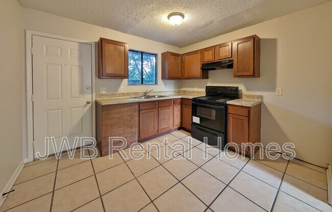Foto del edificio - 5224 Westchase Ct