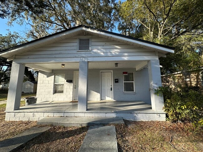 Building Photo - 1629 W 31st St