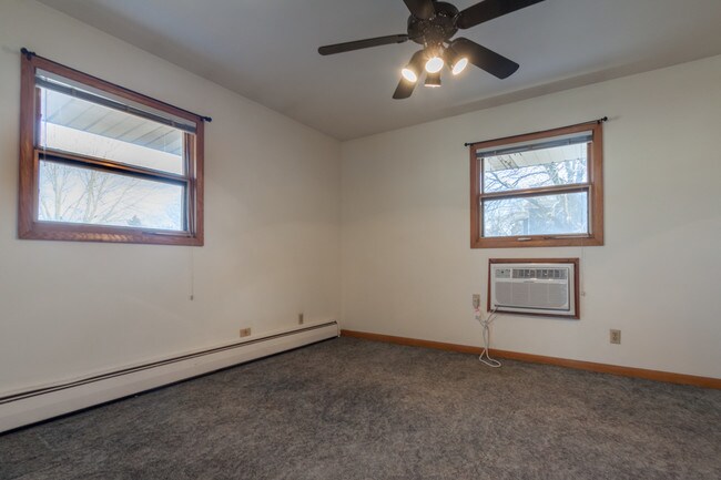Building Photo - 1209 E Gorham St