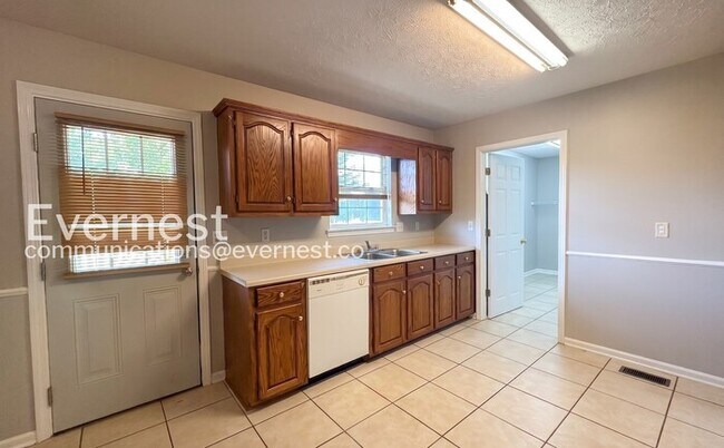 Foto del edificio - 120 Buckingham Cir