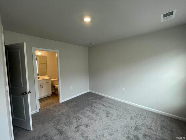 Building Photo - 5358 Arkose Dr