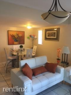 Foto del edificio - 10901 SW 88th St