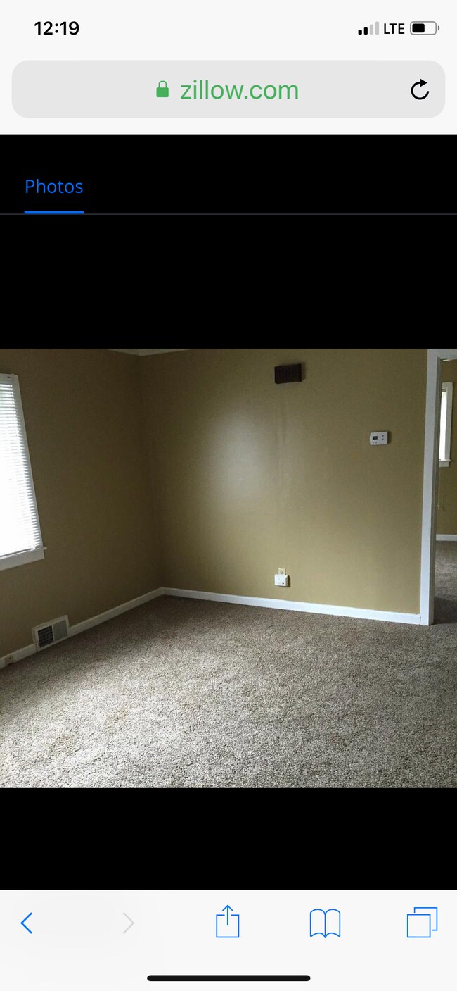 Living room - 312 Burton Ave