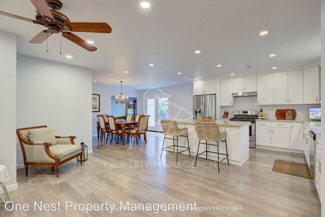Foto del edificio - 2 br, 2 bath House - 318 K Street