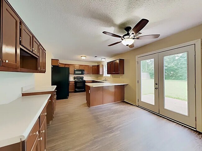 Foto del edificio - 9782 Windward Slope Dr