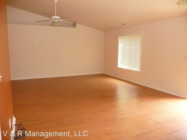 Building Photo - 3 br, 2 bath House - 1255 Satara Ave NW