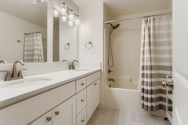 Foto del edificio - 3771 SE 43rd Ave