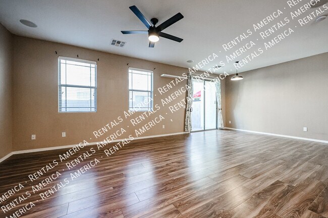 Building Photo - A Must See!!  Beautiful three bedroom two ...