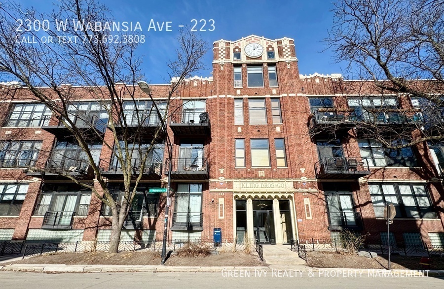 Foto principal - Amazing 2 Bed/1.5 Bath Condo in Clocktower...