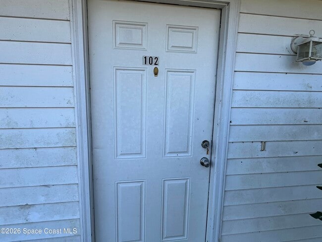 Building Photo - 1961 Convair St SE