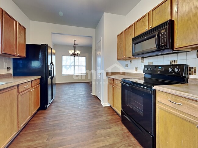 Building Photo - 4636 Meadowfield Rd