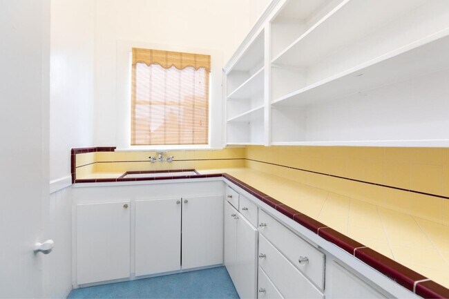 Foto del edificio - 239 Younglove Ave