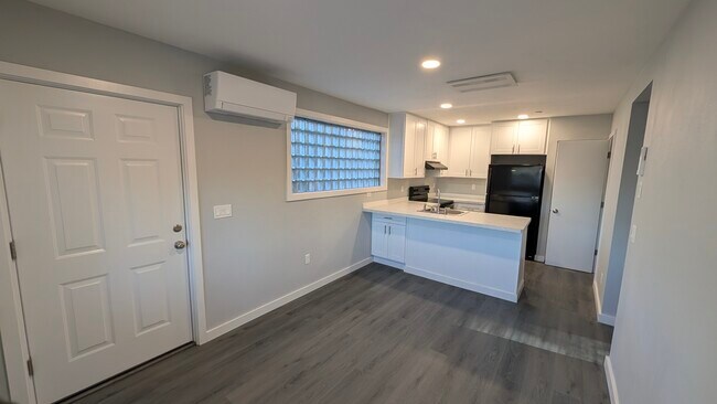 Vivir en la cocina - 2378 E 15th Ave