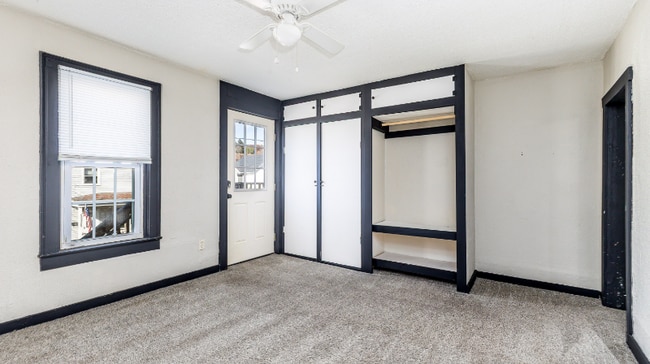 Building Photo - 1208 Rhomberg Ave