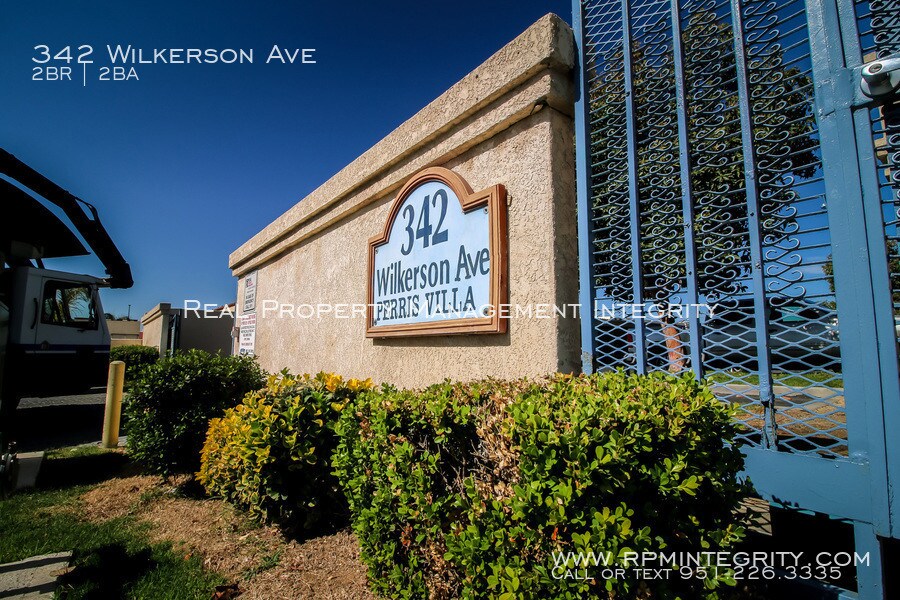 Primary Photo - 2 bedroom 2 bath apartment in Perris