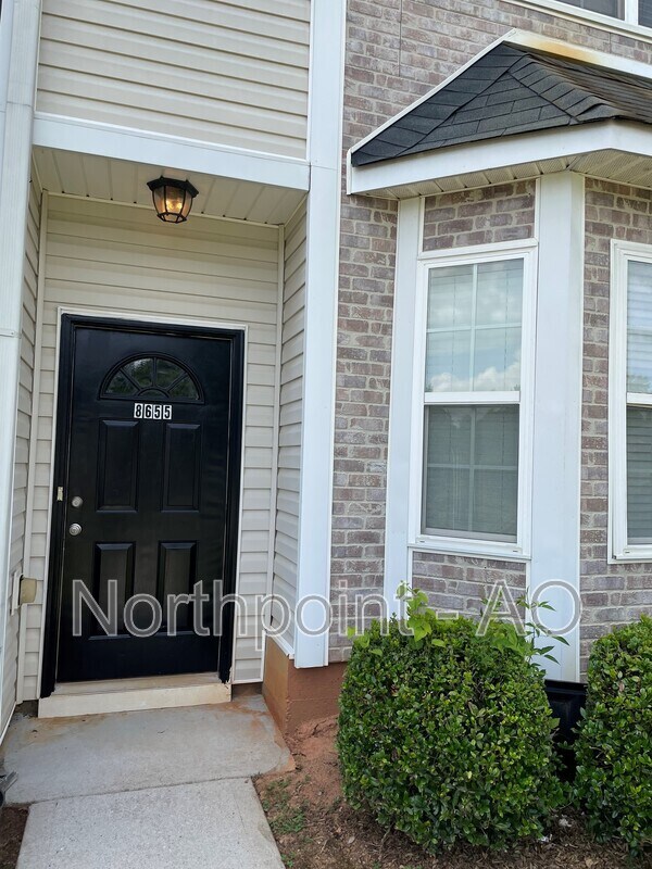 Primary Photo - 8655 Thomas Rd