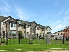 Building Photo - 4107 Hartley Wy