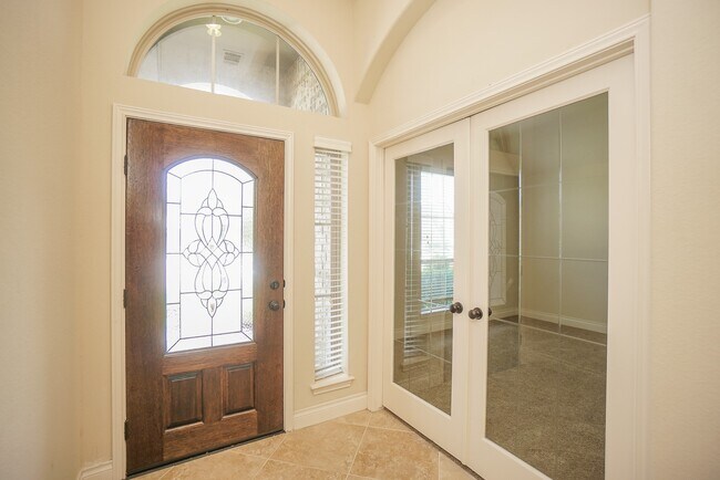 Foto del edificio - 1215 Watercrest Park Ln