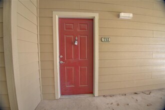 Building Photo - 2320 Gracy Farms Ln